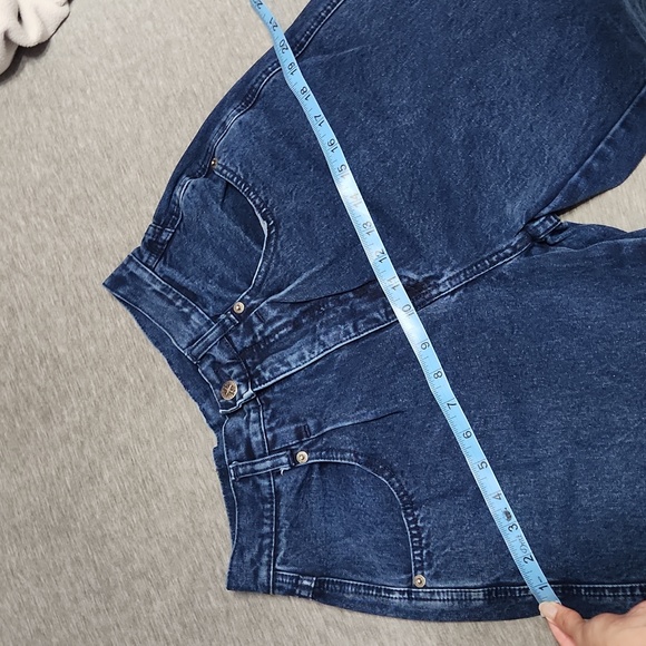 Vintage Brittania High Rise Tapered Leg Dark Blue Wash "Mom" Jeans - Picture 14 of 16